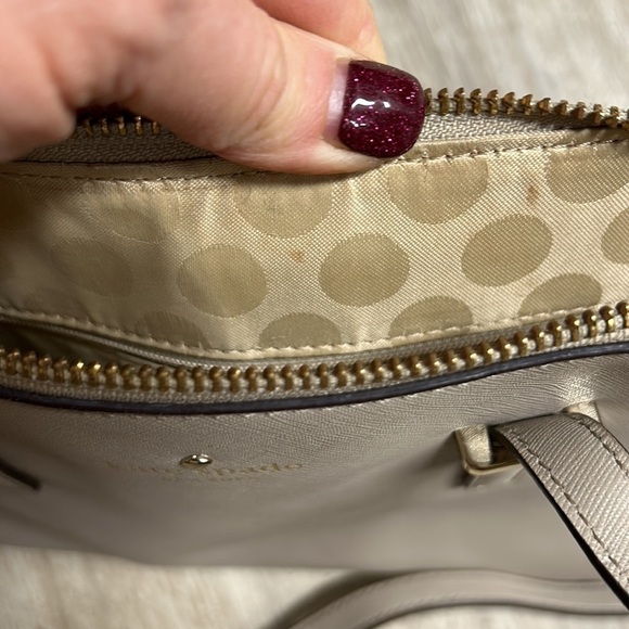 KATE SPADE
Cedar Street Maisie Gray Leather Satchel with crossbody strap - Picture 5 of 8